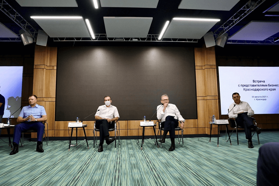 �� ������ ���������� ����� ��������� ������� �������� ������� �� 300 ���. ������ 